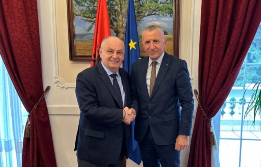 kamberi takon ambasadorin canaj diskutohen ceshtjet e lugines se presheves 6944596d4db2e