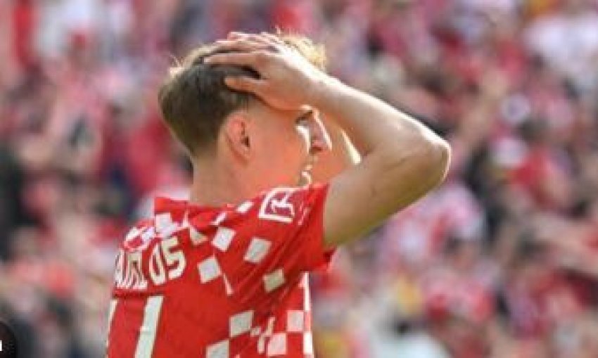 Kombëtarja kuqezi pret edhe 2 yje 1 kombetarja kuqezi pret edhe 2 yje 6953f215a6bdf