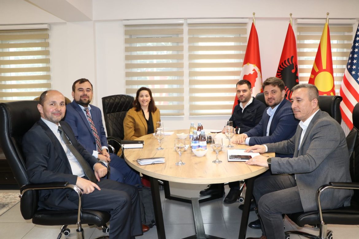 kryetari i sarajit muhamed elmazi priti ne takim perfaqesues nga ambasada e shba se ne shkup 693386d13d40a