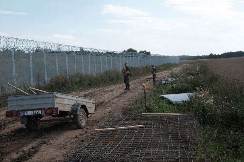 letonia perfundon ndertimin e gardhit ne kufirin me rusine 6952f6150b1d3