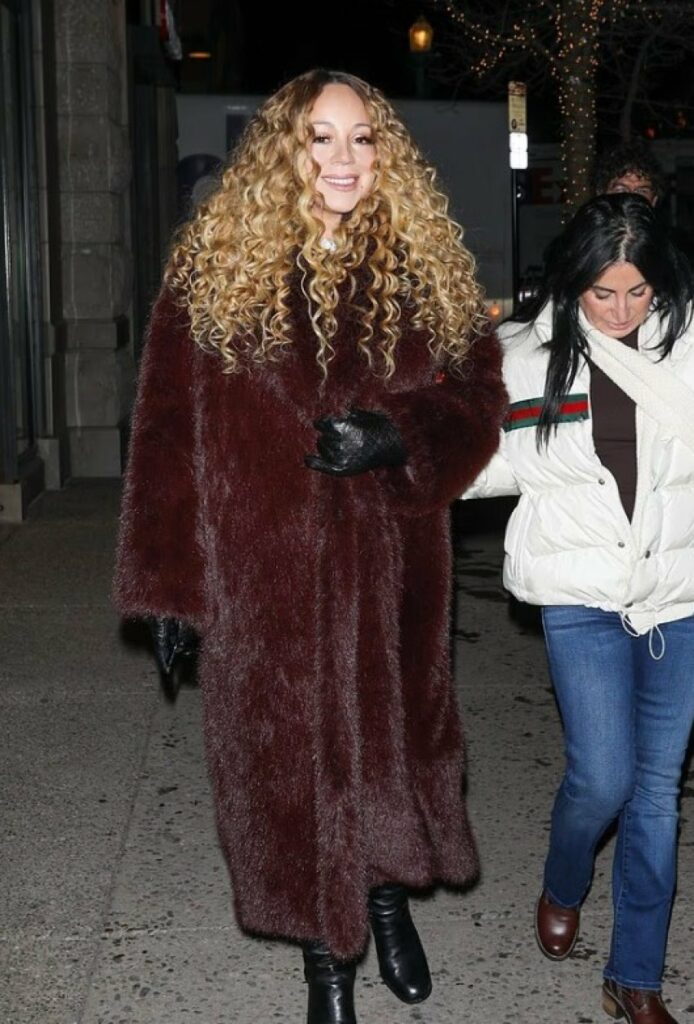 mbreteresha e krishtlindjeve mariah carey shkelqen ne aspen me stil luksoz gjate blerjeve ne gucci 6953c2f30579d