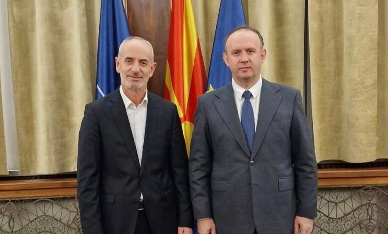 Myftiu i Kumanovës falënderon kryetarin e Kuvendit 3 myftiu i kumanoves falenderon kryetarin e kuvendit 694432b555f0f