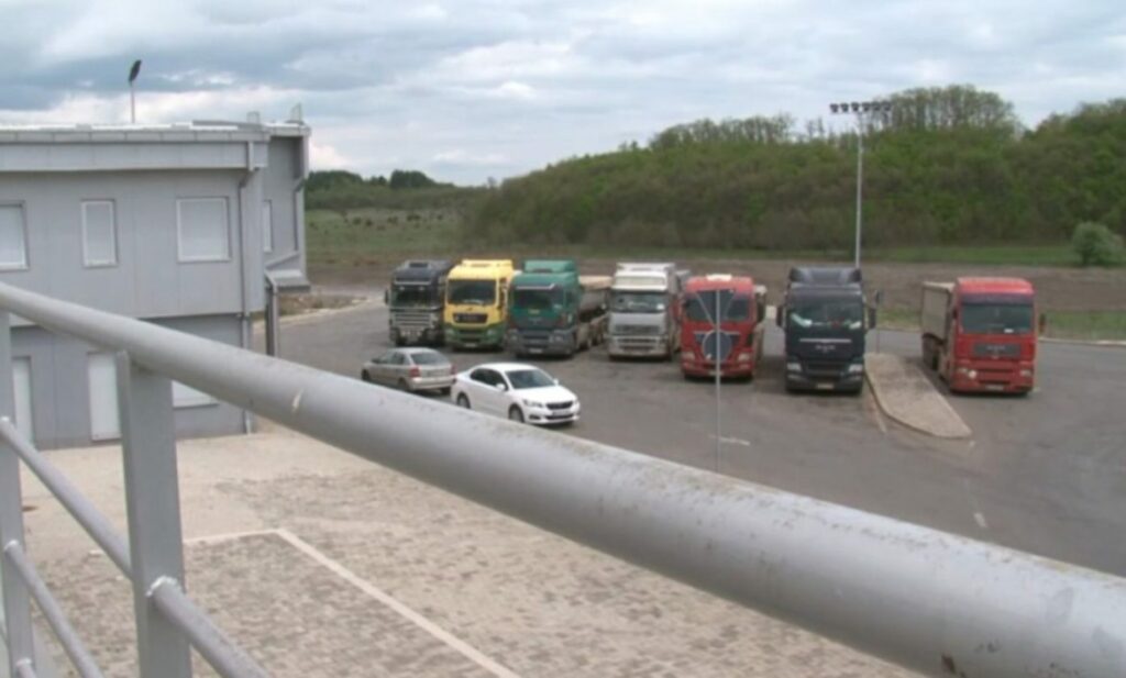 Nëse deri më 15 janar nuk ka lehtësim të masave për transportuesit nga Ballkani, nga prilli na kanoset ngecje në furnizim 3 nese deri me 15 janar nuk ka lehtesim te masave per transportuesit nga ballkani nga prilli na kanoset ngecje ne furnizim 6952ca99803de