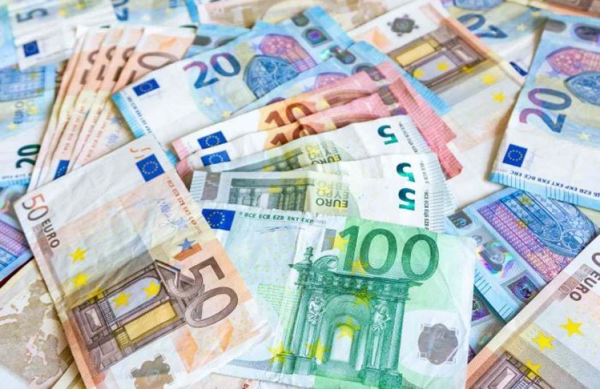 Perspektiva ekonomike e Francës për vitin 2026: Sa e rëndë është barra e borxhit? 3 perspektiva ekonomike e frances per vitin 2026 sa e rende eshte barra e