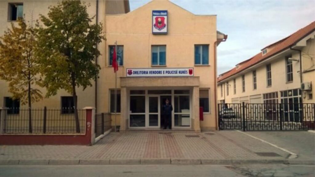 Plagosën me armë dy persona në Kukës, vetëdorëzohen vëllezërit e shpallur në kërkim 2 plagosen me arme dy persona ne kukes vetedorezohen vellezerit e shpallur ne kerkim 69492e84d2c03