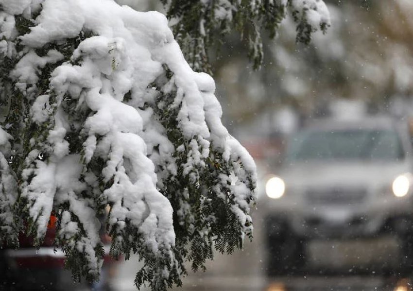 Priten reshje bore, policia apel shoferëve: Tregoni kujdes, ka lagështi dhe ngrica në rrugë 2 priten reshje bore policia apel shofereve tregoni kujdes ka lageshti dhe ngrica ne rruge 6930c9b892034
