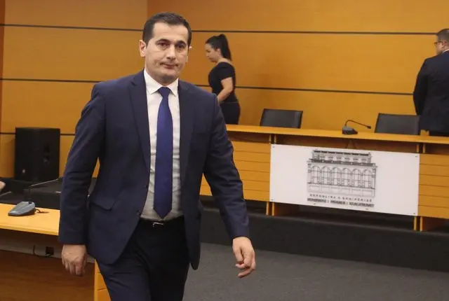 Profili/ U zgjodh kreu i ri i SPAK, kush është Klodjan Braho 1 profili u zgjodh kreu i ri i spak kush eshte klodjan braho 693ae648b2b15