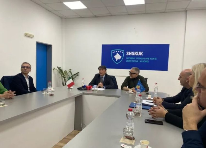 qkuk pranon donacion nga italia 30 paleta me dezinfektues 692ed7ebb3c81