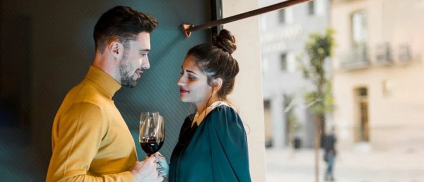 Rregulli i 3 sekondave: Arti i heshtjes që ju bën më tërheqës në takimin e parë 3 rregulli i 3 sekondave arti i heshtjes qe ju ben me terheqes ne takimin e pare 694eed73ca3c4