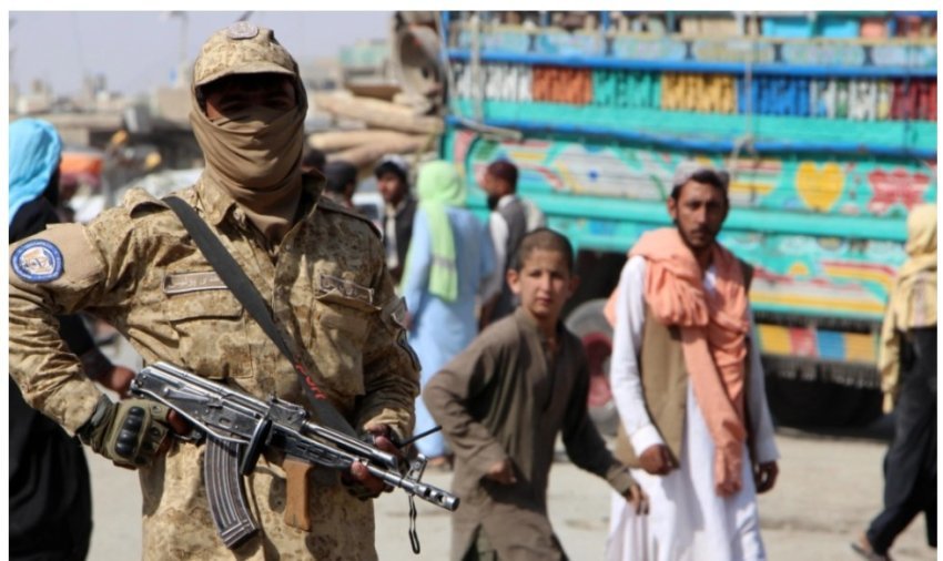 Shkëmbim zjarri në kufirin Afganistan-Pakistan, katër të vrarë 1 shkembim zjarri ne kufirin afganistan pakistan kater te vrare 6933deb367044