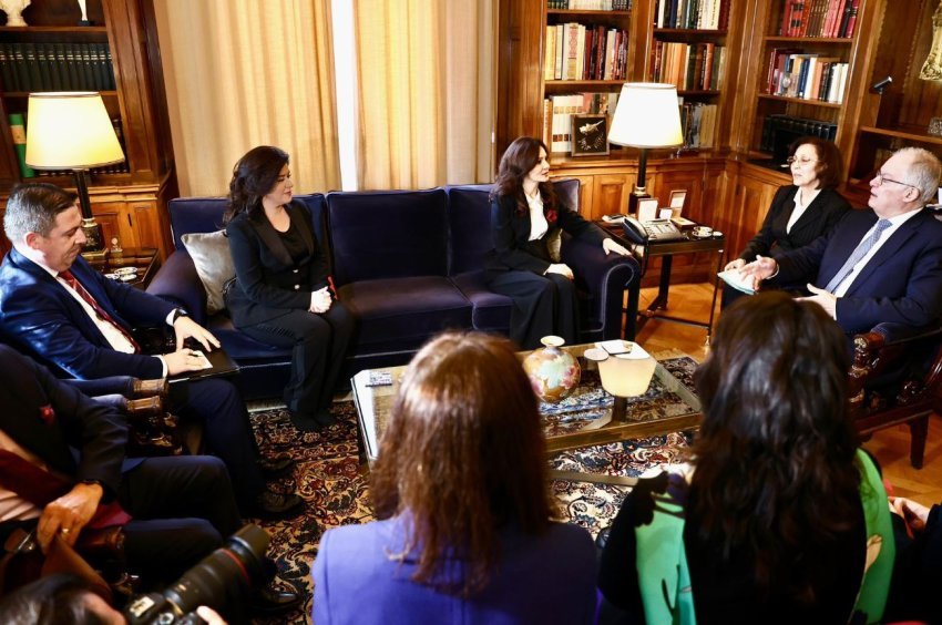 Spiropali pritet nga Presidenti grek: Zgjerimi, investim strategjik për të ardhmen e Europës 3 spiropali pritet nga presidenti grek zgjerimi investim strategjik per te ardhmen e europes 69414477a8470