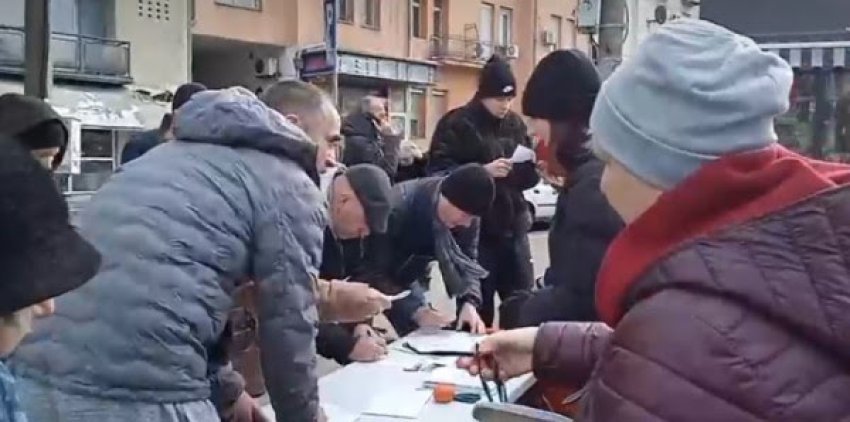 Studentët në Serbi po mbledhin nënshkrime për zgjedhje të jashtëzakonshme parlamentare 1 studentet ne serbi po mbledhin nenshkrime per zgjedhje te jashtezakonshme parlamentare 6951503a6adcb