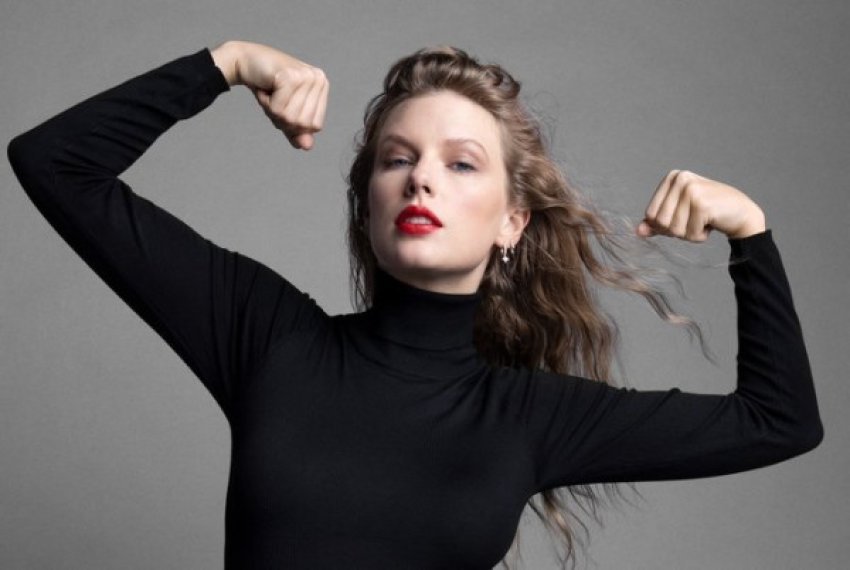 Taylor Swift e quan Travis Kelce dashurinë e saj së jetës 1 taylor swift e quan travis kelce dashurine e saj se jetes 693aeeb336442