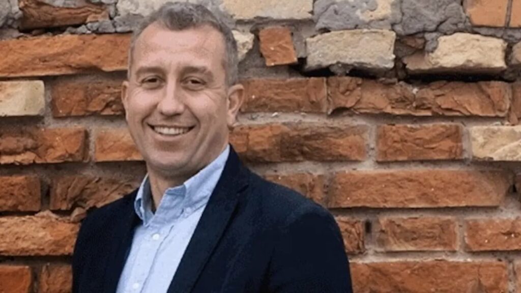 tronditese ne itali kryebashkiaku vihet nen hetim per dhune ndaj gruas se tij 694817653bc30