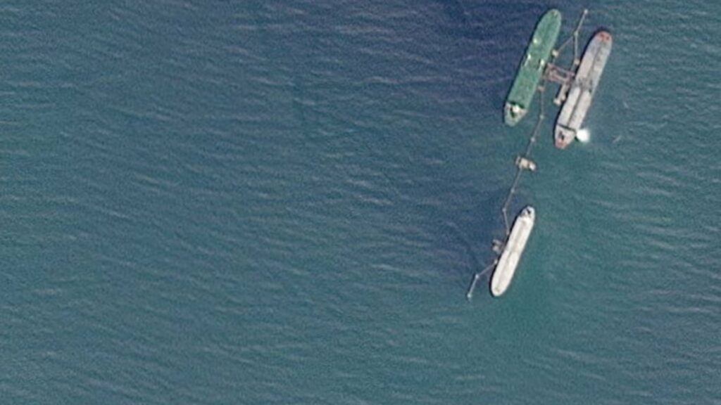 Ukraina godet me dronë platformat nafte ruse në Detin Kaspik, ndërpritet prodhimi në dy rafineri 3 ukraina godet me drone platformat nafte ruse ne detin kaspik nderpritet prodhimi ne dy rafineri 693d534993e69