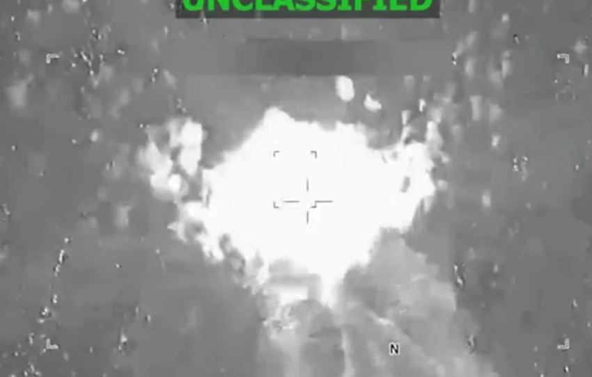 Ushtria amerikane godet tri anije të tjera të narkokartelëve në Oqeanin Paqësor, duke vrarë tetë persona 1 ushtria amerikane godet tri anije te tjera te narkokarteleve ne oqeanin paqesor duke vrare tete persona 694145f50be27