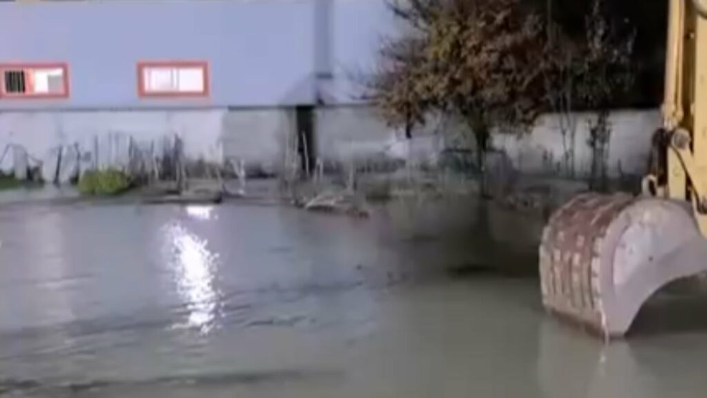 vlora prej 48 oresh pa uje te pijshem defekt i rende ne linjen kryesore te transmetimit 6950368517db1