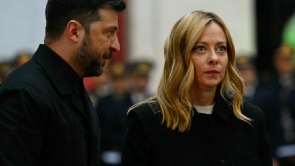 Zbardhen prapaskenat e takimit 90 minutësh të tensionuar Meloni- Zelensky, kryeministrja: Duhet të japësh disa koncesione të dhimbshme 3 zbardhen prapaskenat e takimit 90 minutesh te tensionuar meloni zelensky kryeministrja duhet te japesh disa koncesione te dhimbshme 69397ac7d2205