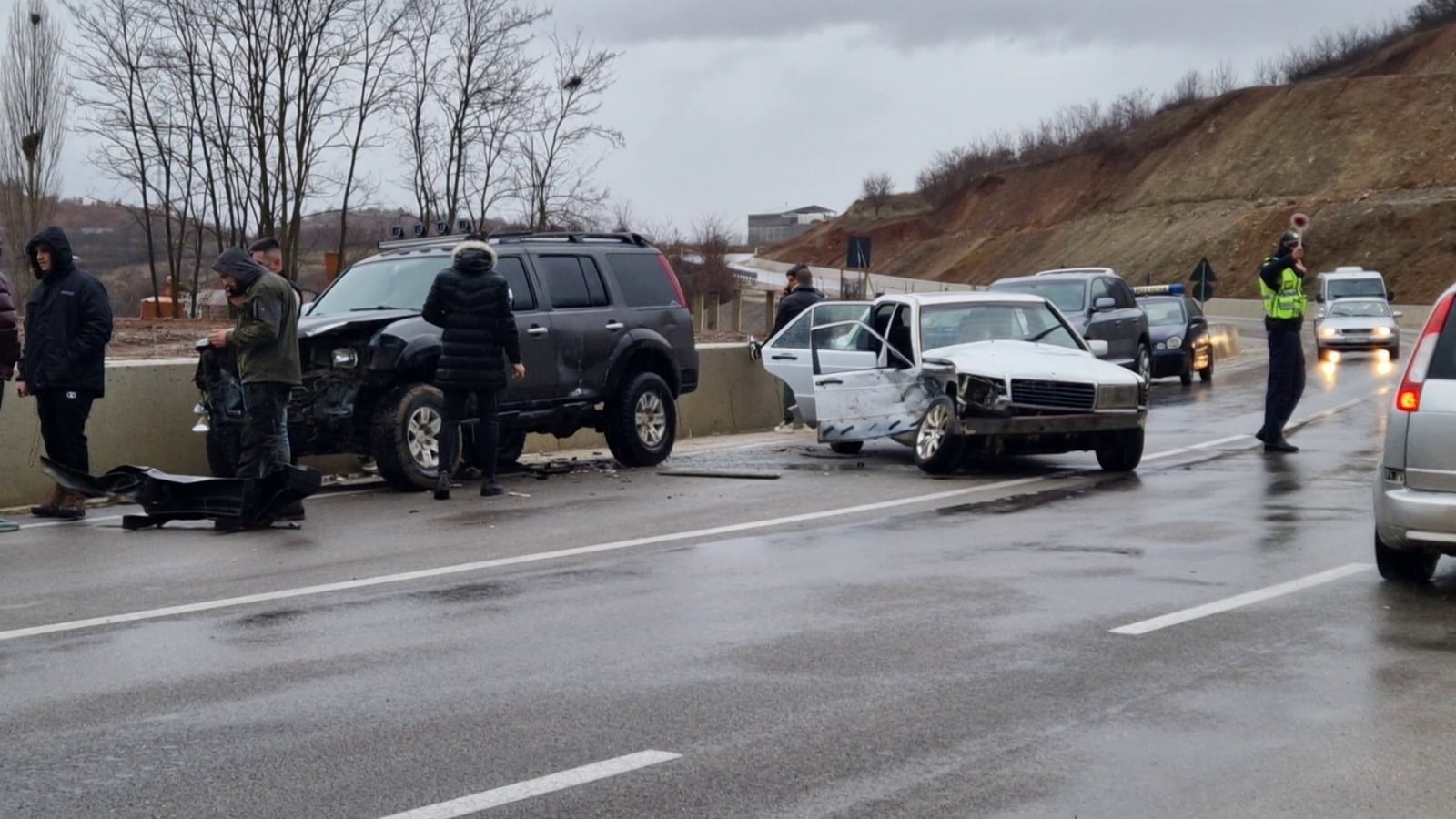 aksident ne rrugen nacionale peshkopi maqellare tre te lenduar 695954e47f625
