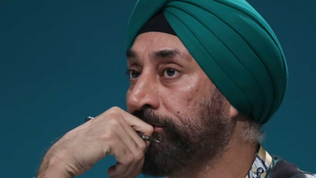 Akuzohet për cenim të interesit kombëtar, policia indiane bastis shtëpinë e aktivistit të njohur mjedisor: Paratë i merrte nga… 3 akuzohet per cenim te interesit kombetar policia indiane bastis shtepine e aktivistit te njohur mjedisor parate i merrte nga 695eb92609ead