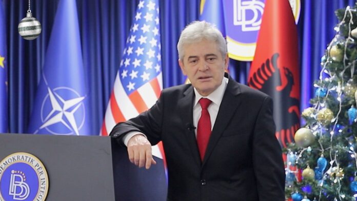 Ali Ahmeti uron Valbon Limanin dhe Isen Shabanin: Na u bë me “hile” në rrethin e parë 1 ali ahmeti uron valbon limanin dhe isen shabanin na u be me hile ne rrethin e pare 69640a39af1b2