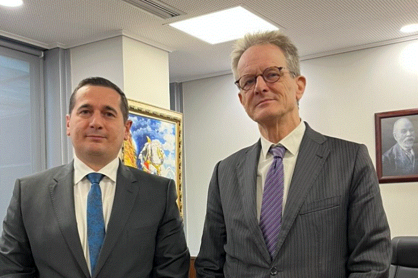 ambasadori holandez takim me kreun e spak rikonfirmojme mbeshtetjen 69690ff472ec8