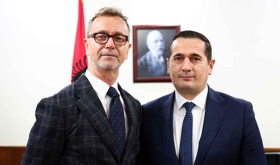 ambasadori i be takim me kreun e spak te vijoje lufta kunder korrupsionit 695d4e9406345