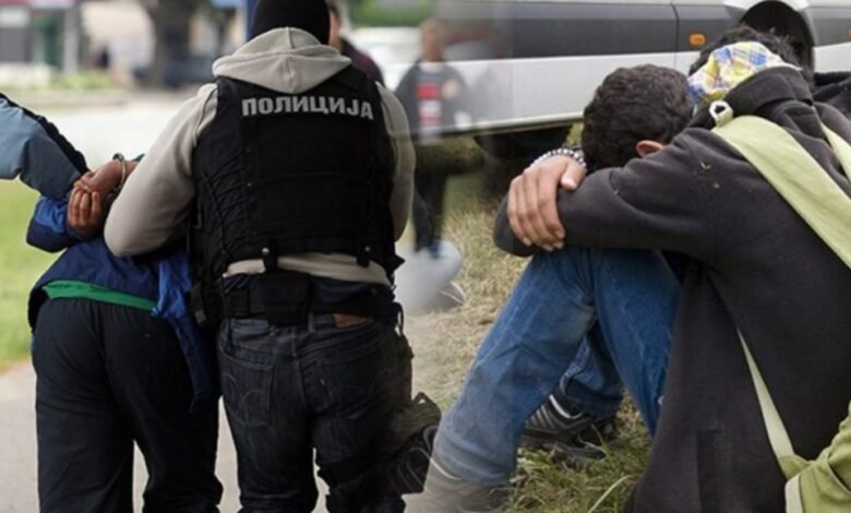 Arrestohen dy shtetas të Turqisë, me “rent a car” transportonin ilegalisht emigrantë në Maqedoninë e Veriut 2 arrestohen dy shtetas te turqise me rent a car transportonin ilegalisht emigrante ne maqedonine e veriut 697dd46463b2f