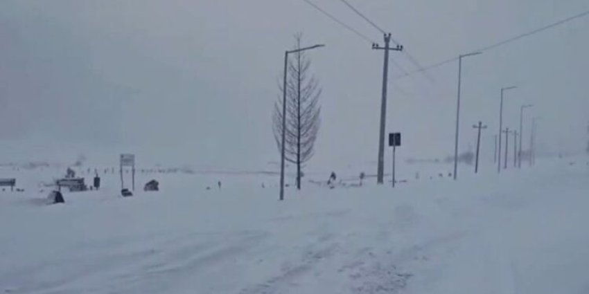 automjeti me 3 persona bllokohet nga bora ne malet e gramshit humbet kontakti prej oresh 695feb5659cfa