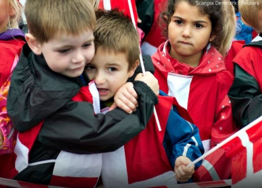 danmarka lumturia fillon ne shkolle mesimet mbi empatine mesohen qe ne moshe te hershme 6959555396836