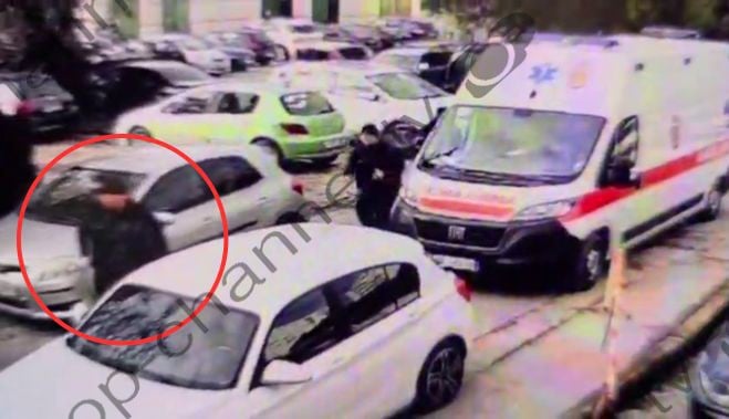 del tjeter video e altin ndocit momenti kur hyn ne spital pa pranga shoqerohet nga vetem nje efektiv 6966d8442f82c