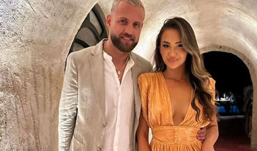 detaje nga filmi i ri i kiares dhe luizit zbulohen emrat e tyre skenike dhe kasti 695a5a7283b5e