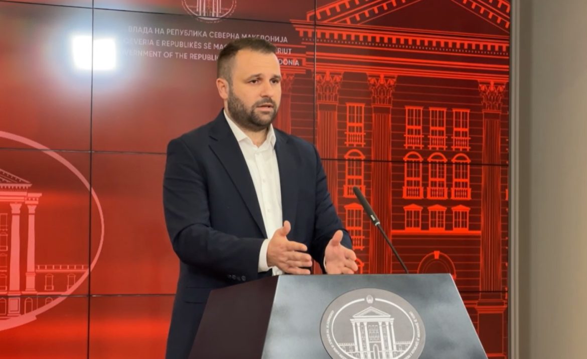 Durmishi: Vitin po e fillojmë me lajme të mira, fillon zbatimi i ligjit për punën sezonale dhe të përkohshme 1 durmishi vitin po e fillojme me lajme te mira fillon zbatimi i ligjit per punen sezonale dhe te perkohshme 6956f7594c6a2