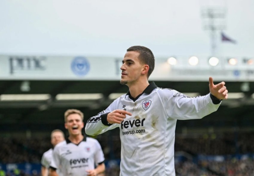 edhe wolves ne gare per lojtarin shqiptar 6970d6f9737e7