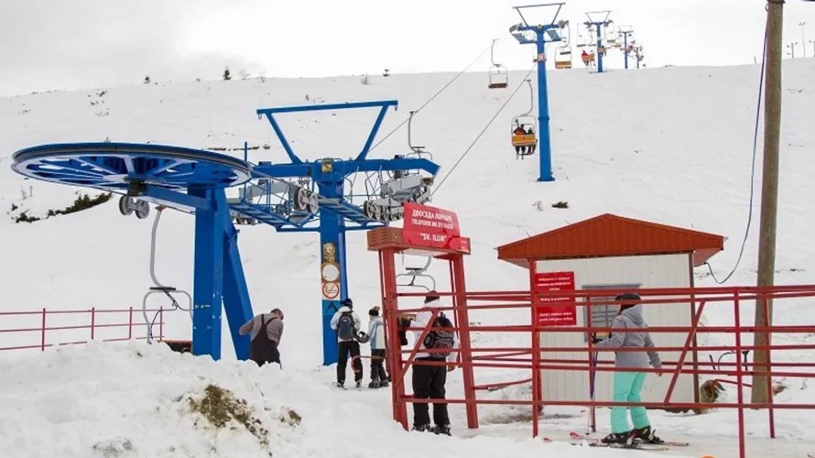 editorial qendra e skijimit ne kodren e diellit te kete cmime sipas standardit te jeteses e jo sipas cmimeve te zvicres e austrise 697a18cf1cd13