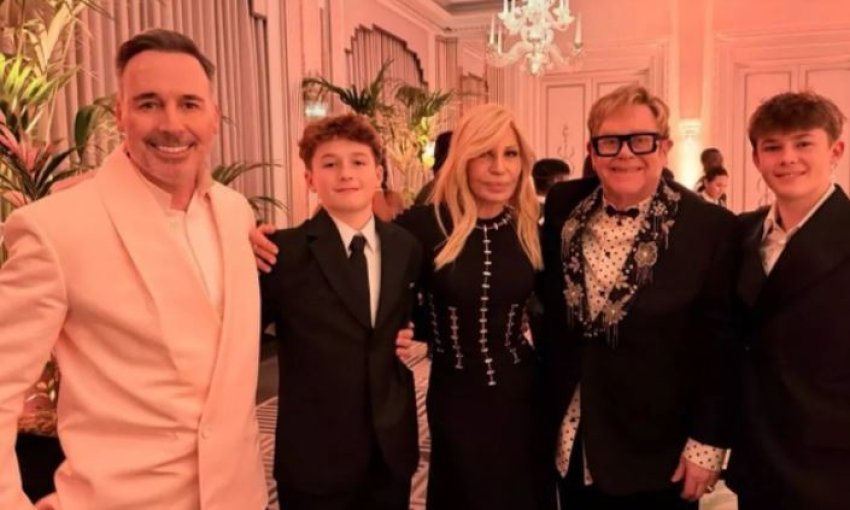 elton john dhe partneri i tij zbulojne fytyrat e djemve per here te pare 69580bd2b77f3