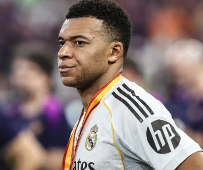 fair play nuk ekziston per te mbappe i pengoi shoket e skuadres te krijonin nje korridor nderi per barcelonen 6964c1358cab1