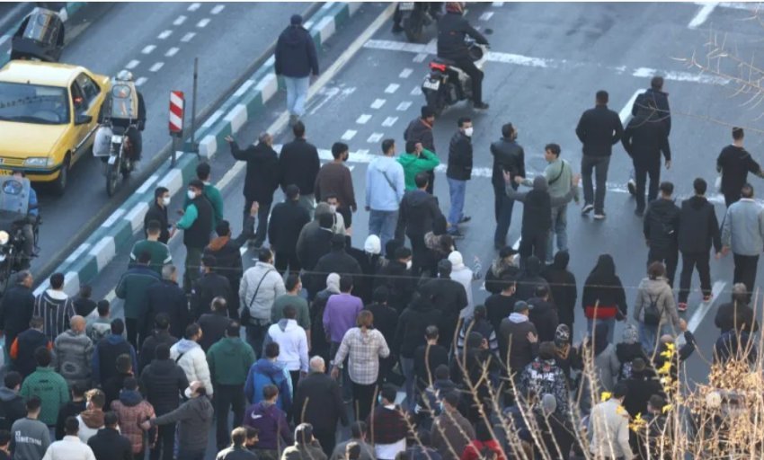 forcat e sigurise ne iran hapin zjarr ndaj protestuesve tensionet shperthejne ne te gjithe vendin 695803d49db86