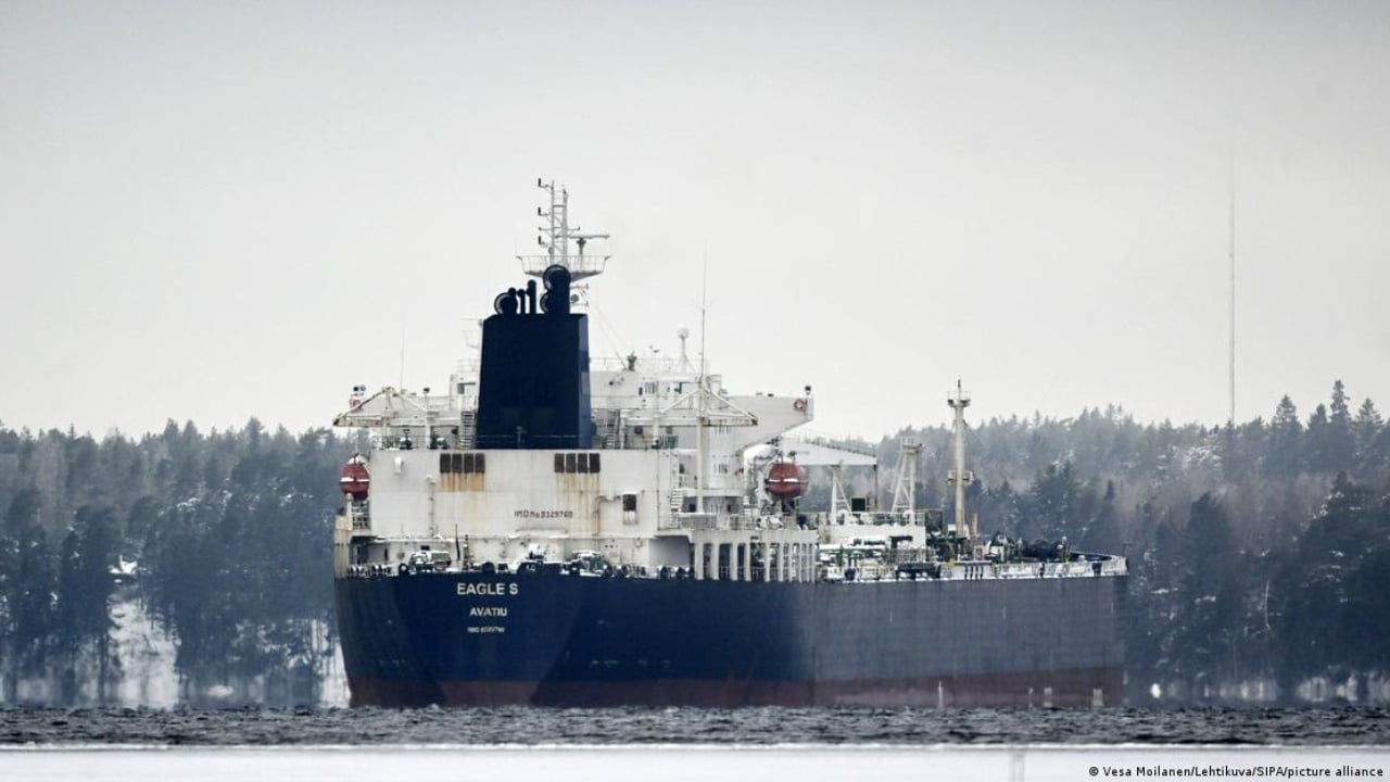 Gjermania vepron fuqimisht kundër “flotës në hije” ruse, nuk ka më anije luftarake 1 gjermania vepron fuqimisht kunder flotes ne hije ruse nuk ka me anije luftarake 6971d6e74b294