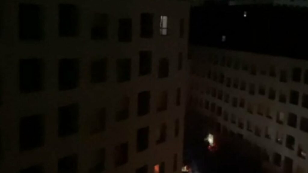 gjysma e tiranes ne erresire perfshire edhe qsut reagon ost ja identifikuam defektin linja u rikthye ne pune 696ec143656e8