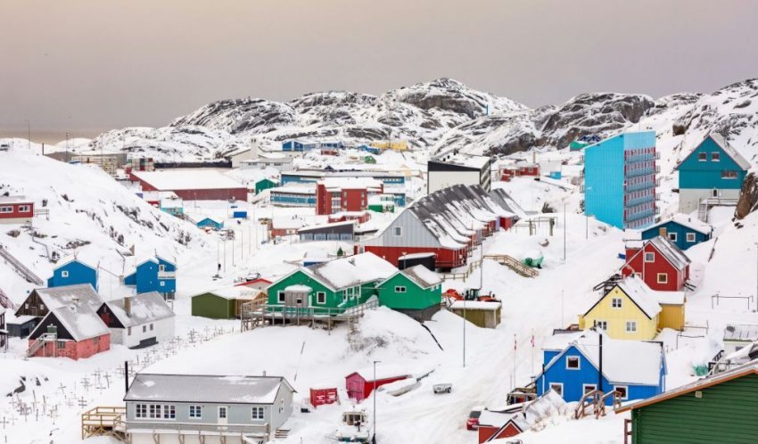 groelanda ishulli me i madh ne bote qe jeton me subvencione karkaleca deti dhe ka vetem 160 km rruge te shtuara 6968d2f45c773