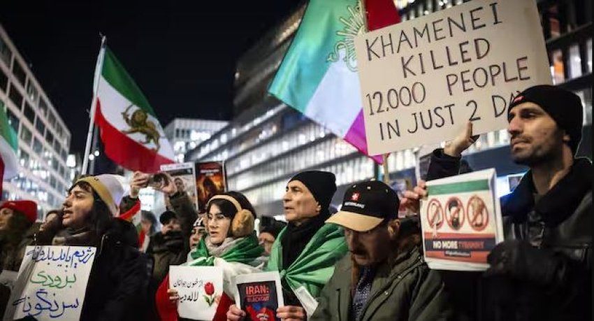 IHR: Forcat iraniane të sigurisë vrasin të paktën 3,428 protestuesë 2 ihr forcat iraniane te sigurise vrasin te pakten 3428 protestuese 6967f1f413e6a