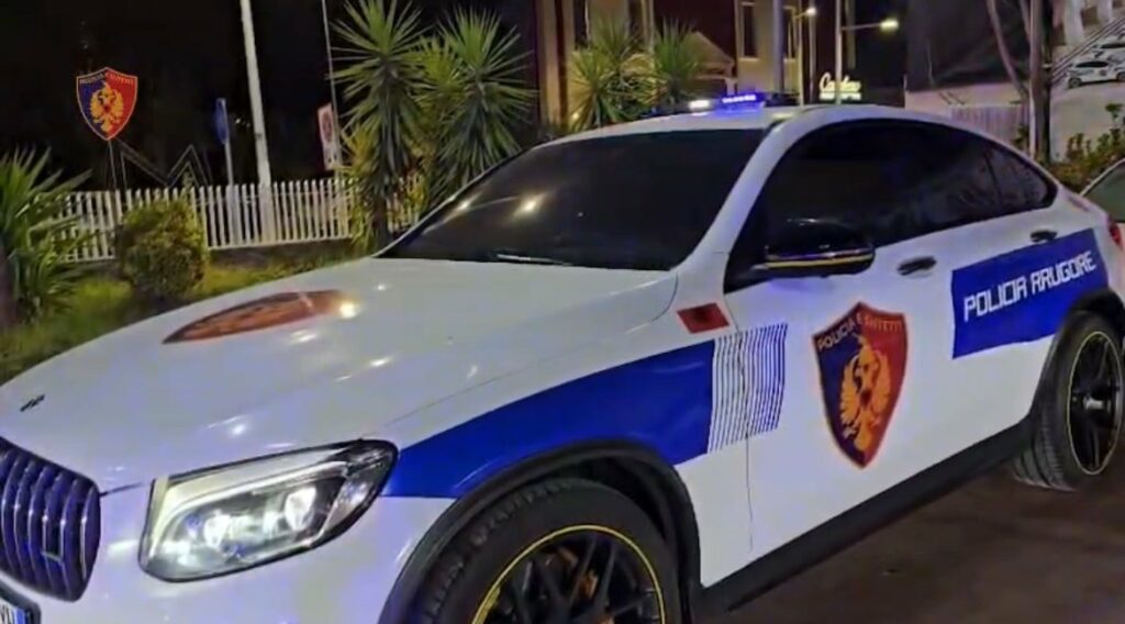 incidentet e nderrimit te viteve lendohen 20 persona nga hedhja e fishekzjarreve 13 vjecarja ne kryeqytet shpeton mrekullisht nga plumbi qorr 6955d0e40ef97