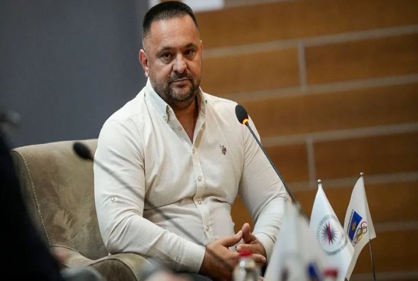 ja si e ndertova ferrarin kuka rrefehet per eju 696a07355947c