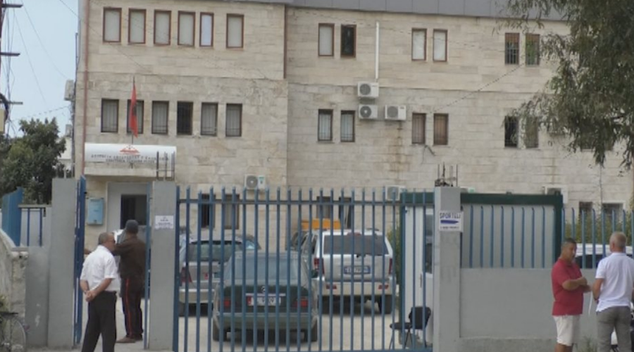 kadastra e vlores zhvendoset ne tirane 6977c8b5a336a