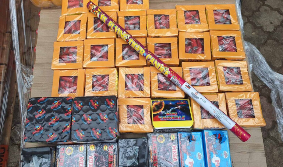 Kapen 1233 mjete piroteknike në Orizarë të Likovës, arrestohet pronari 2 kapen 1233 mjete piroteknike ne orizare te likoves arrestohet pronari 695ce76fad34c