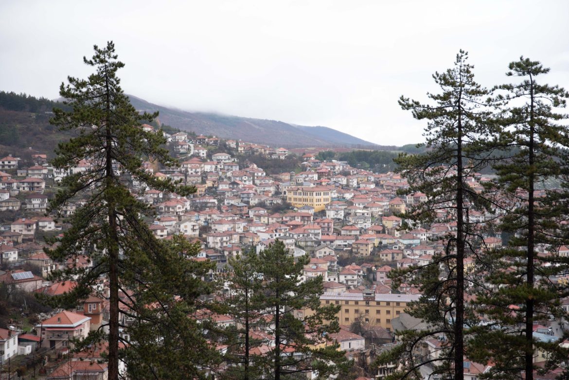 Krusheva me ujë të turbullt, nuk është i pijshëm 1 krusheva me uje te turbullt nuk eshte i pijshem 6962b8b8c1951