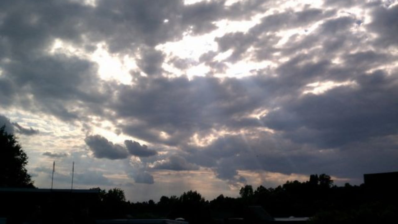 Kushte atmosferike të paqëndrueshme dhe reshje shiu, si paraqitet moti për këtë të diel 1 kushte atmosferike te paqendrueshme dhe reshje shiu si paraqitet moti per kete te diel 6975c942a368d