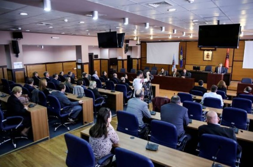 mapl shpall te kunderligjshem vendimin e komunes se prishtines per listen e pronave per dhenie ne shfrytezim 6969121177033