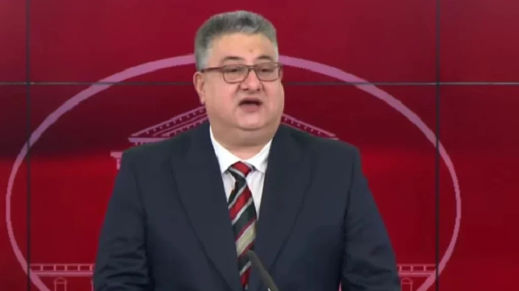 mincev zbatimi i ligjit per vendet udheheqese do te filloje vetem pas perfundimit te mandatit te ushtrueseve te detyres 6977e64a6ece2